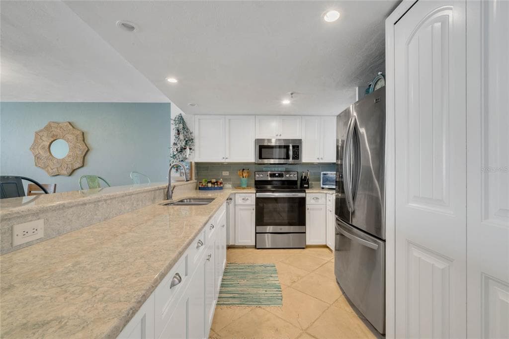 6727 TURTLEMOUND ROAD 418 photo 5