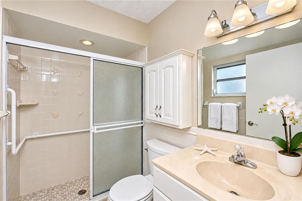 4605 LEXINGTON CIRCLE photo 24