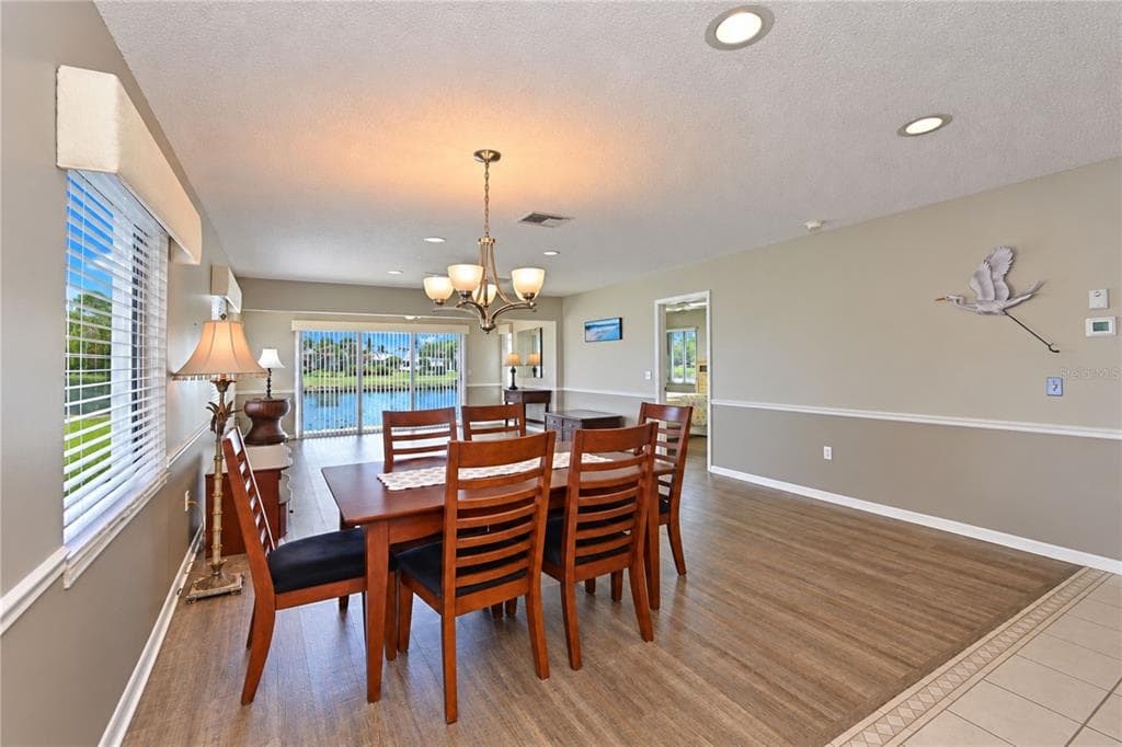 4605 LEXINGTON CIRCLE photo 15