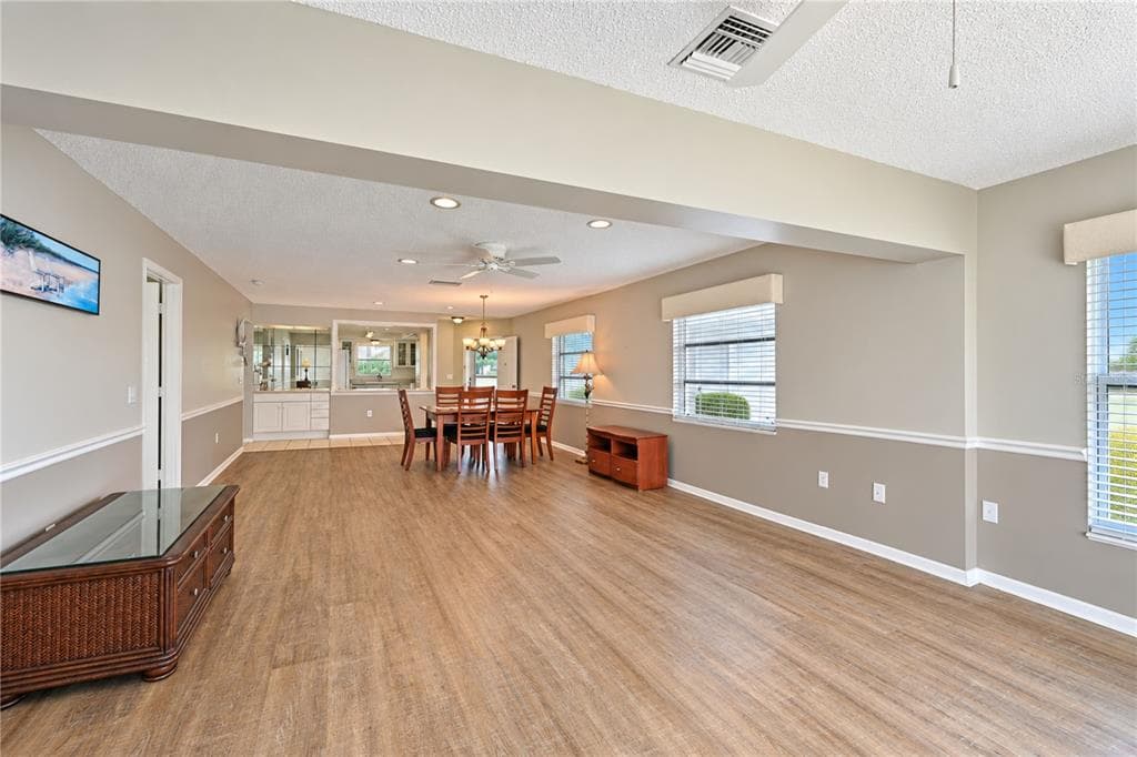 4605 LEXINGTON CIRCLE photo 19