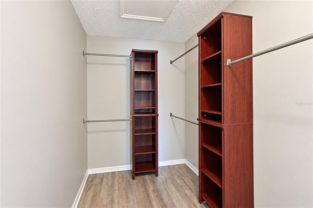 4605 LEXINGTON CIRCLE photo 25