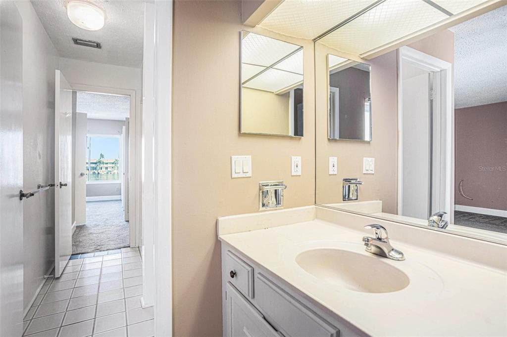 8719 COVE COURT 10 photo 23
