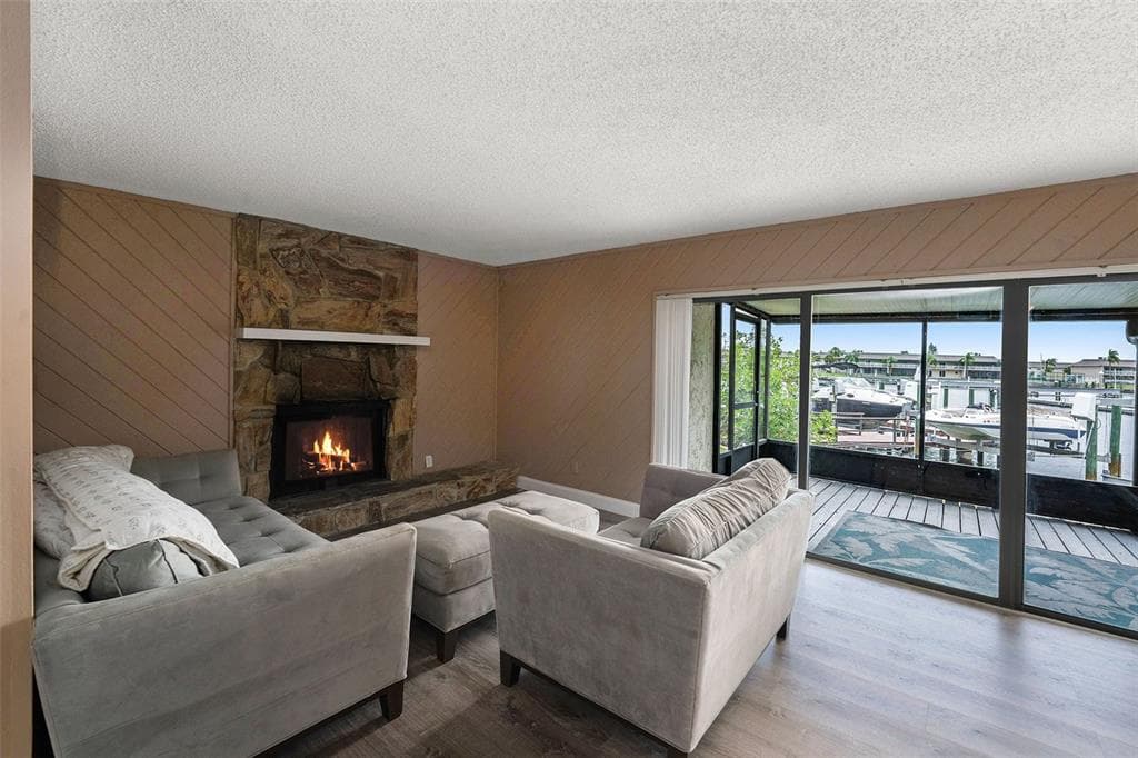 8719 COVE COURT 10 photo 6