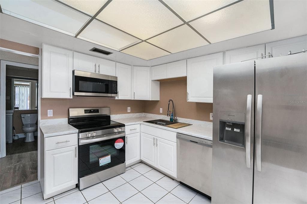 8719 COVE COURT 10 photo 13
