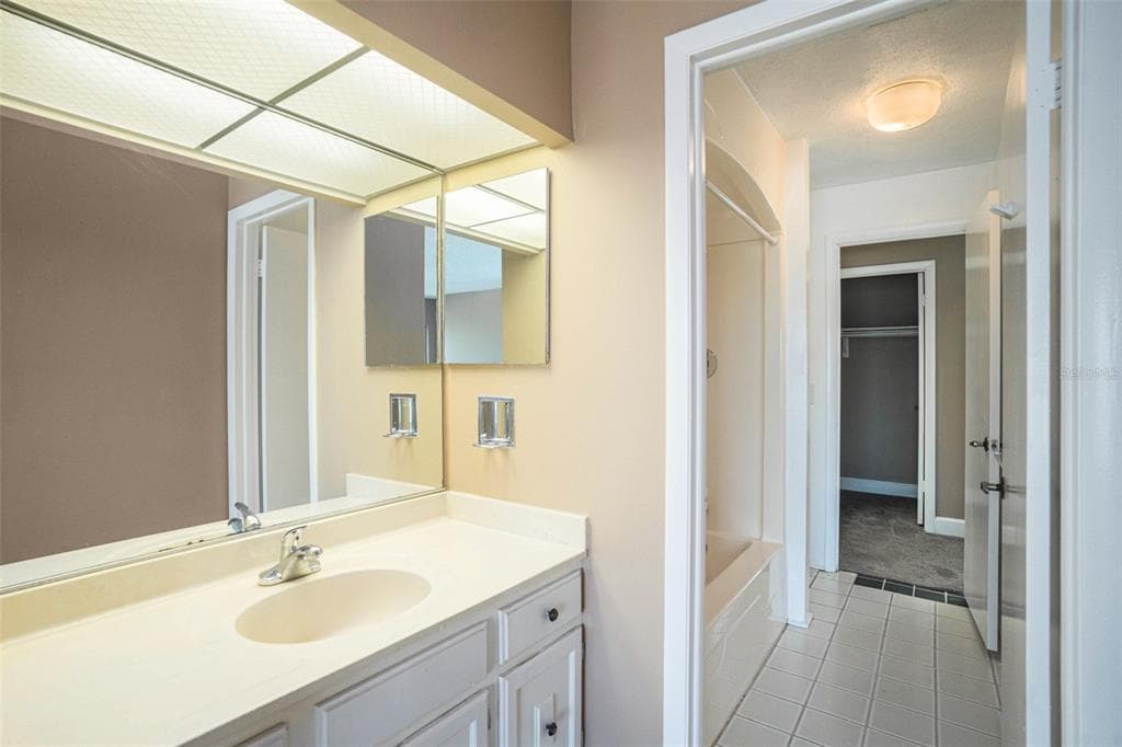 8719 COVE COURT 10 photo 22