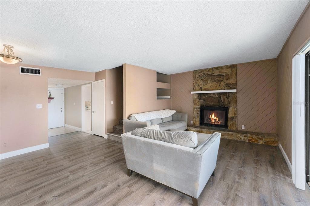 8719 COVE COURT 10 photo 9