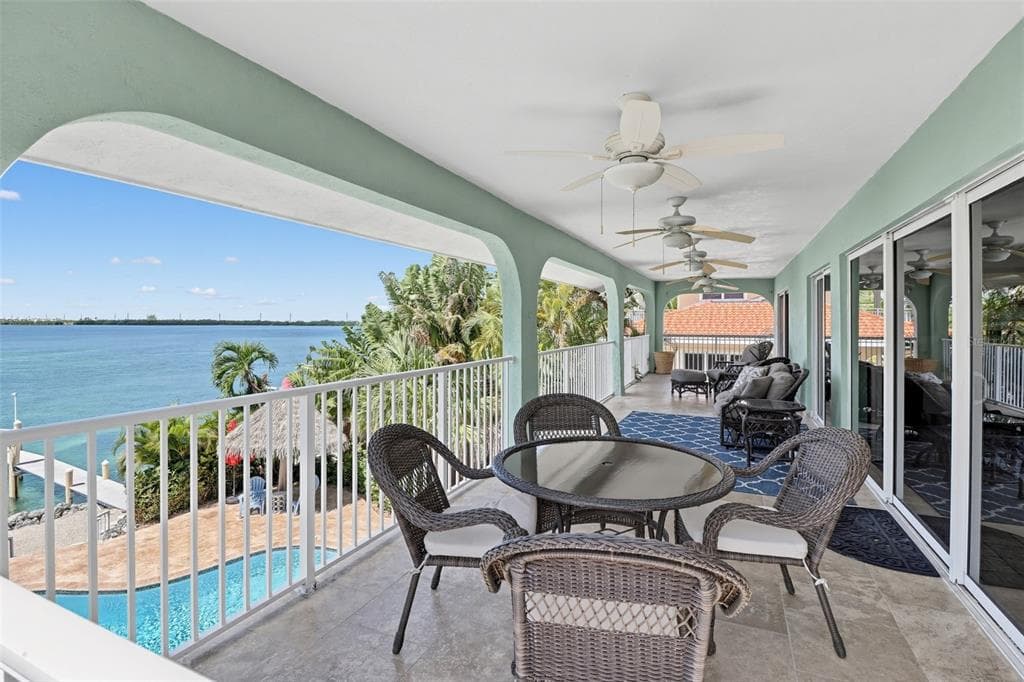 422 HARBOUR DRIVE photo 7