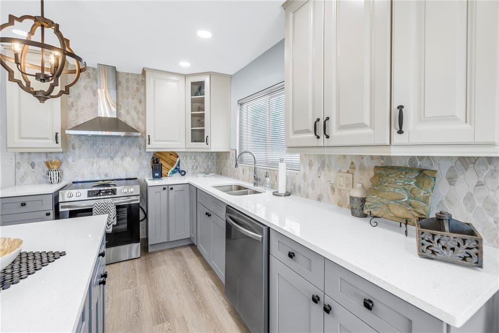 10128 YACHT CLUB DRIVE photo 10