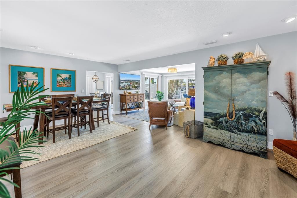 10128 YACHT CLUB DRIVE photo 25