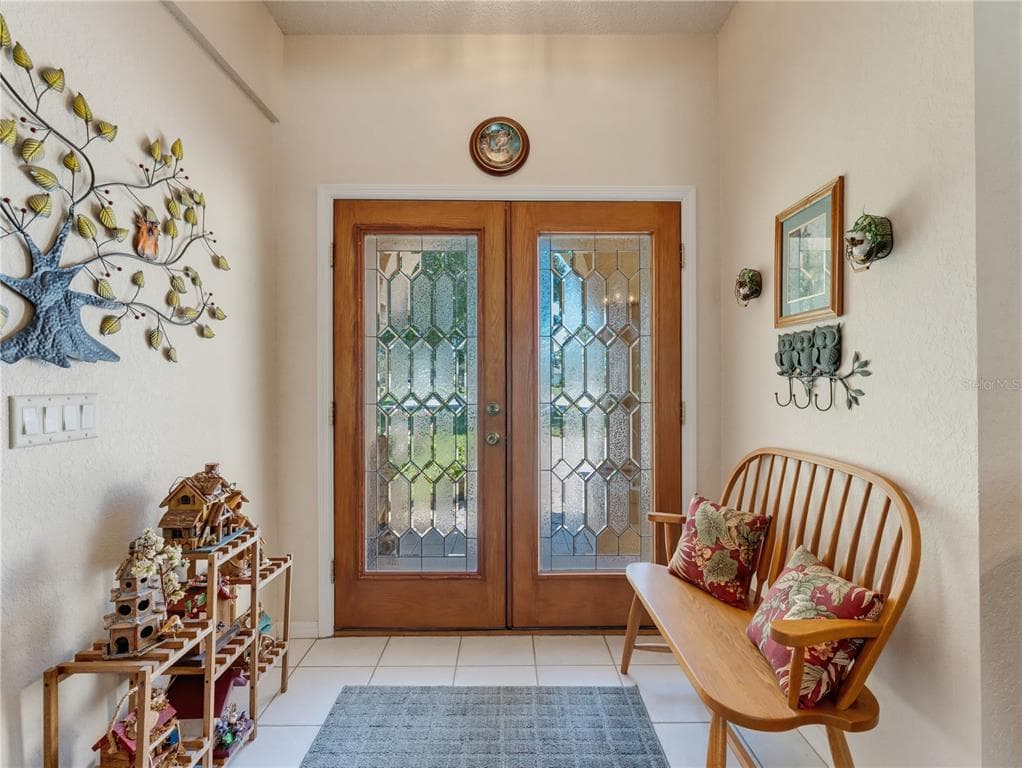 9121 BELLAMY COURT photo 6