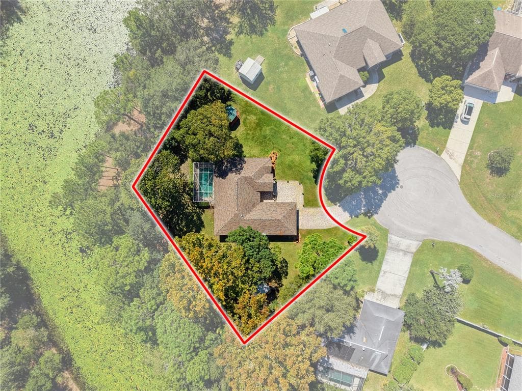 9121 BELLAMY COURT photo 3