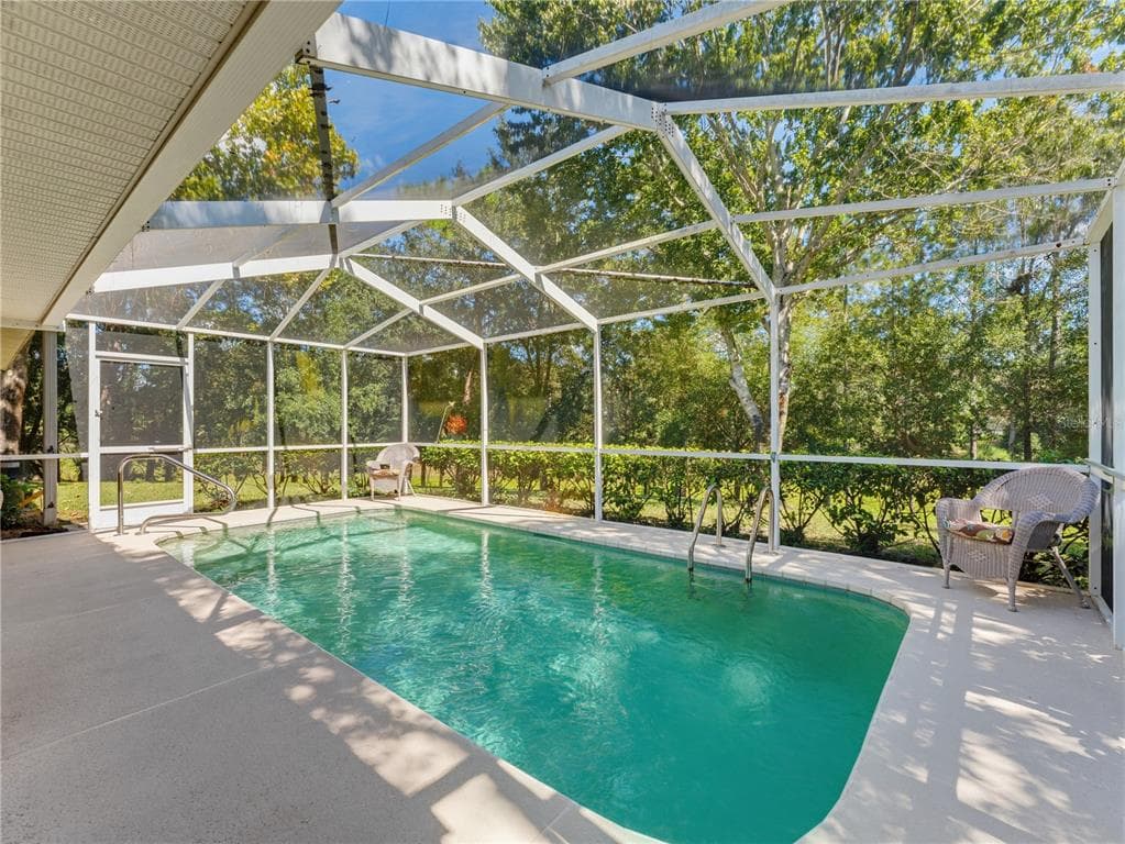 9121 BELLAMY COURT photo 10