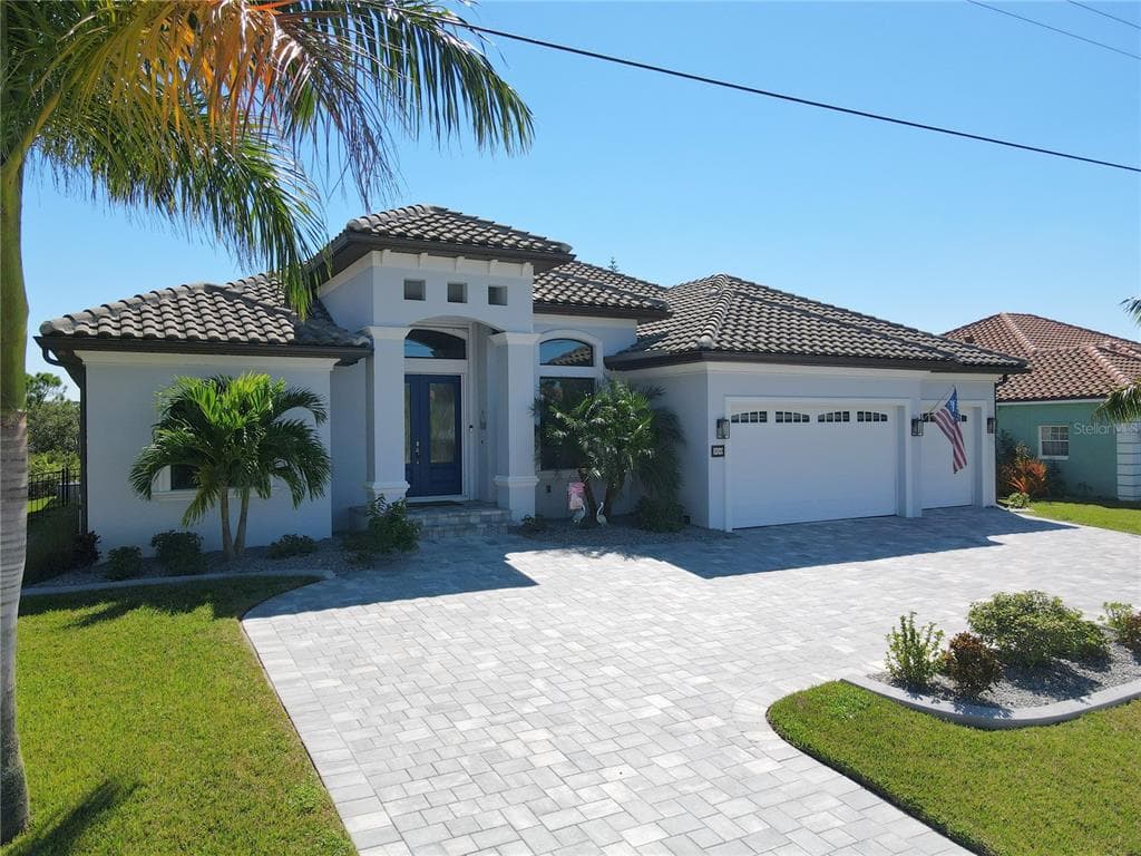 319 TRIESTE DRIVE 2