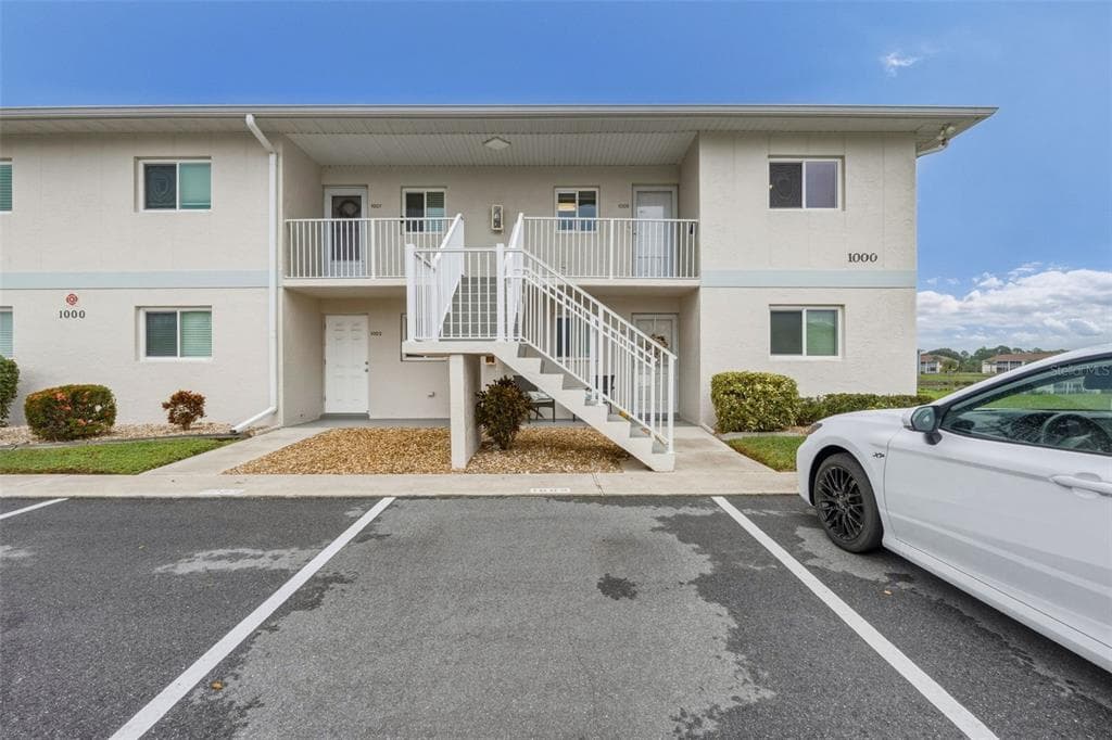 12538 SW KINGSWAY CIRCLE 1008 photo 2