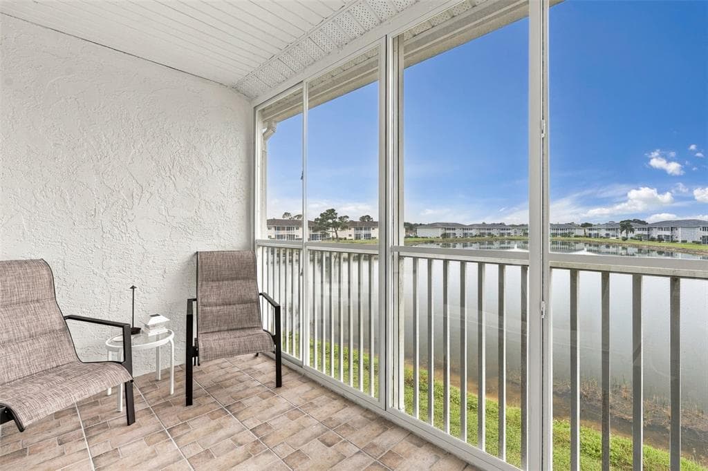 12538 SW KINGSWAY CIRCLE 1008 photo 7