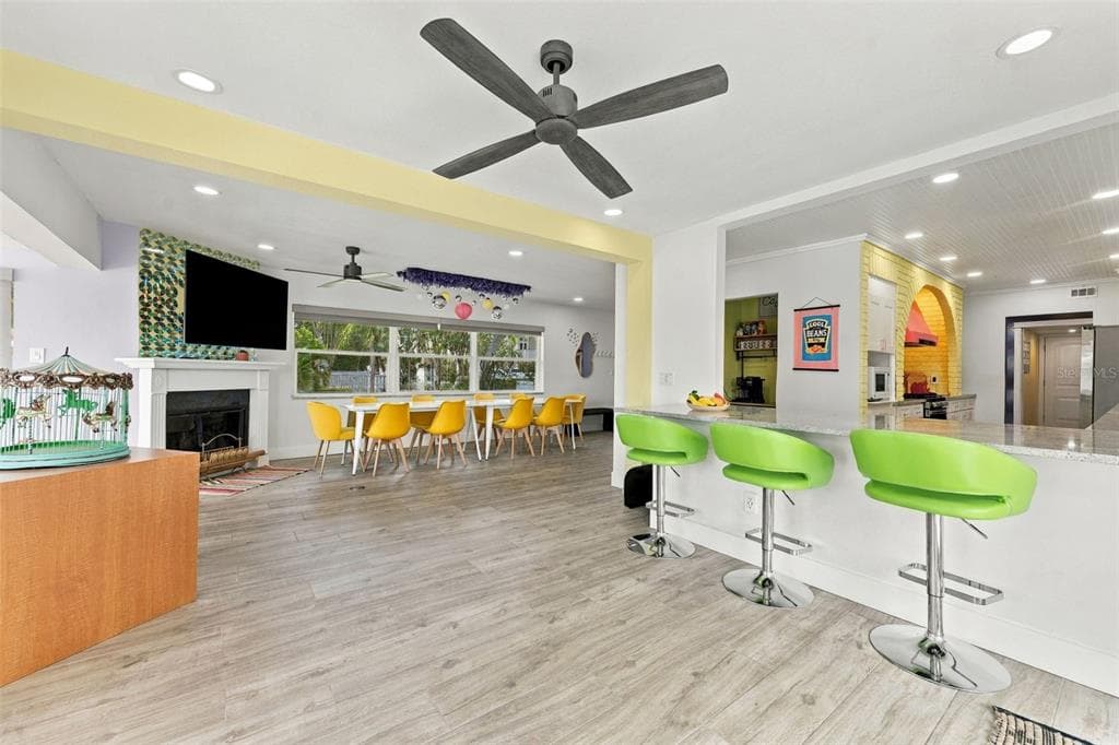 135 HARBOR DRIVE photo 13