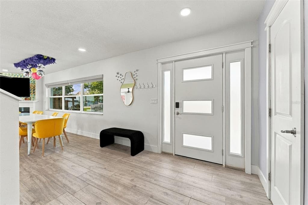 135 HARBOR DRIVE photo 7