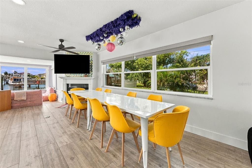 135 HARBOR DRIVE photo 9