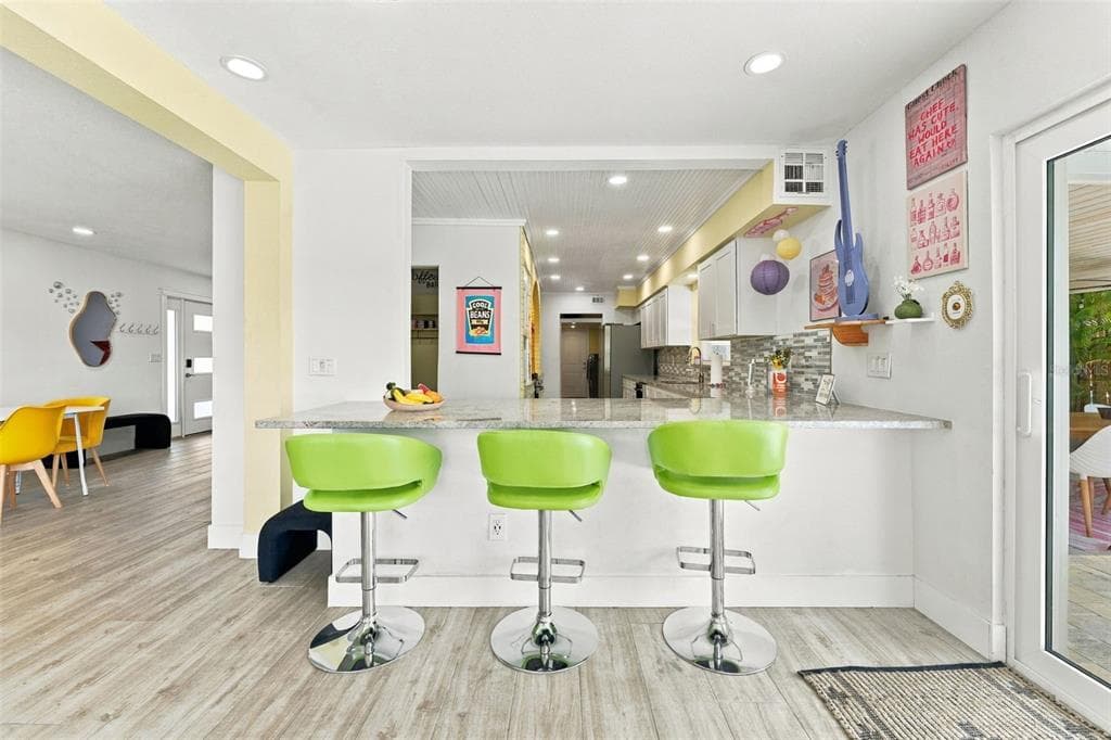 135 HARBOR DRIVE photo 14