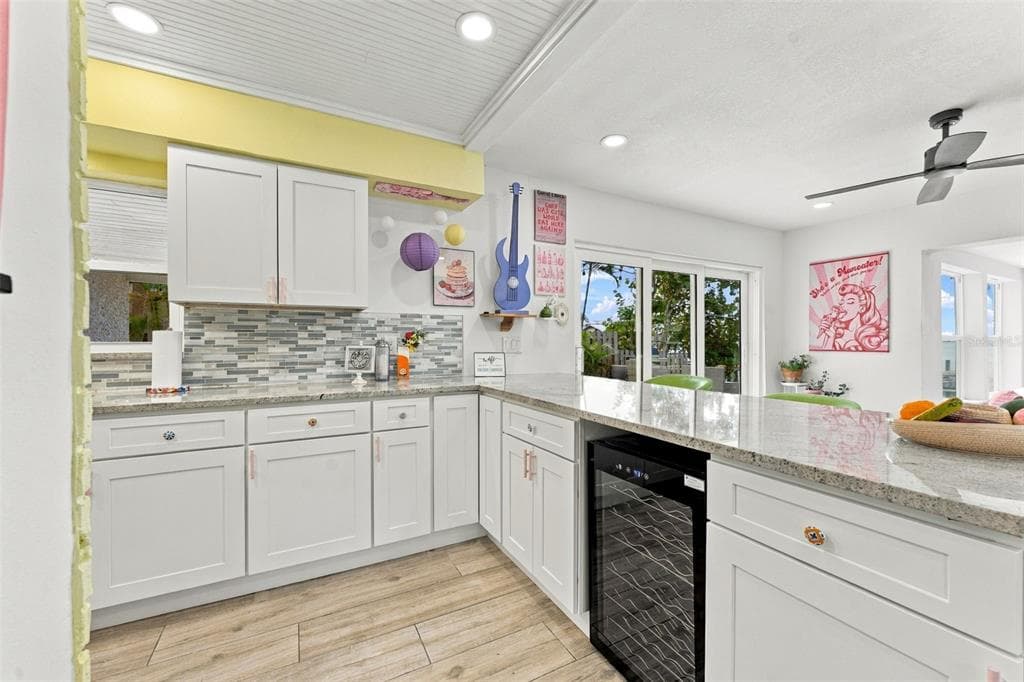 135 HARBOR DRIVE photo 15