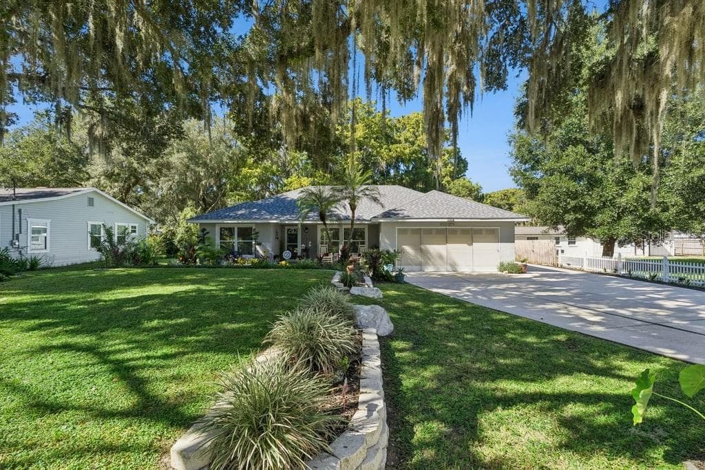 30749 GLENN DRIVE photo 6