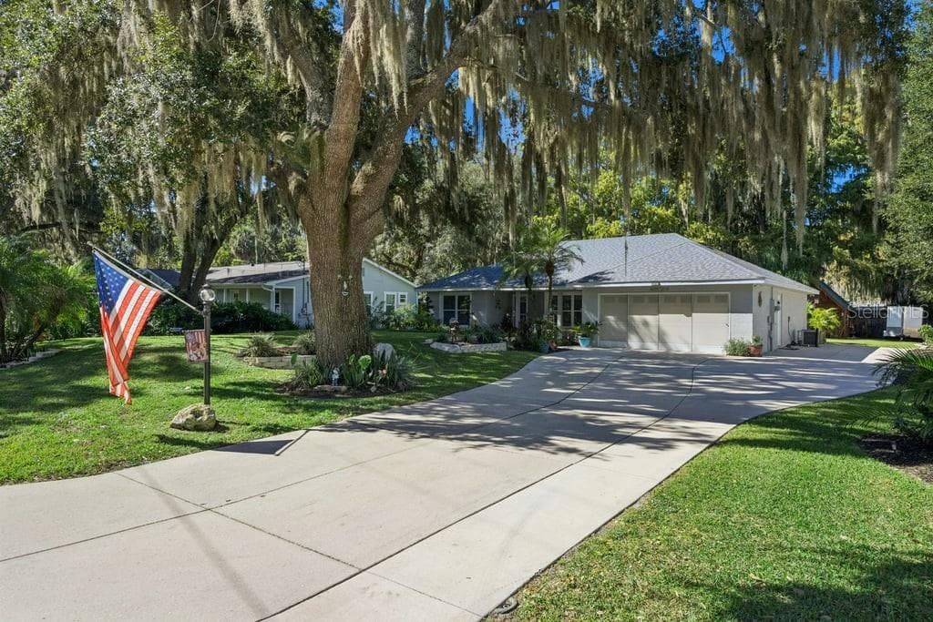 30749 GLENN DRIVE photo 7