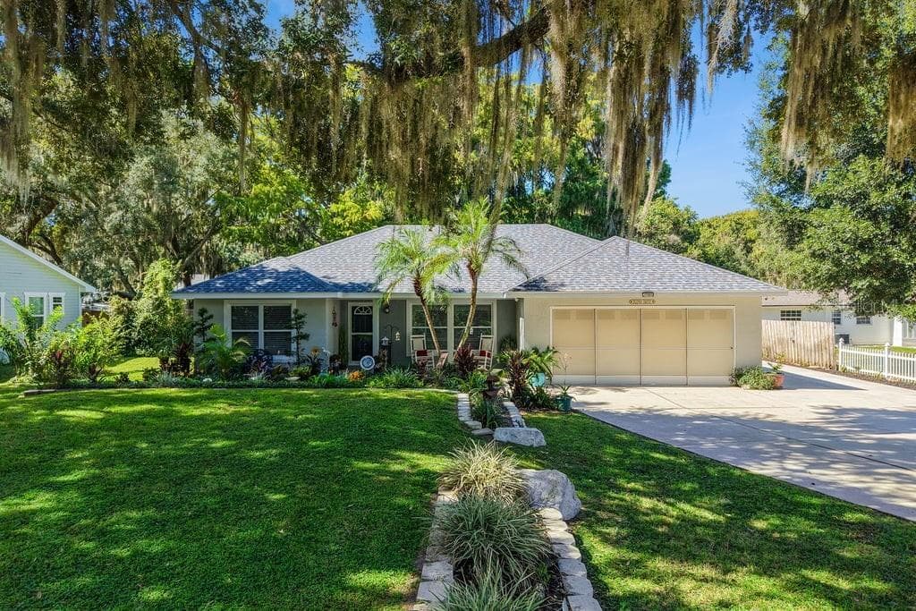 30749 GLENN DRIVE 1