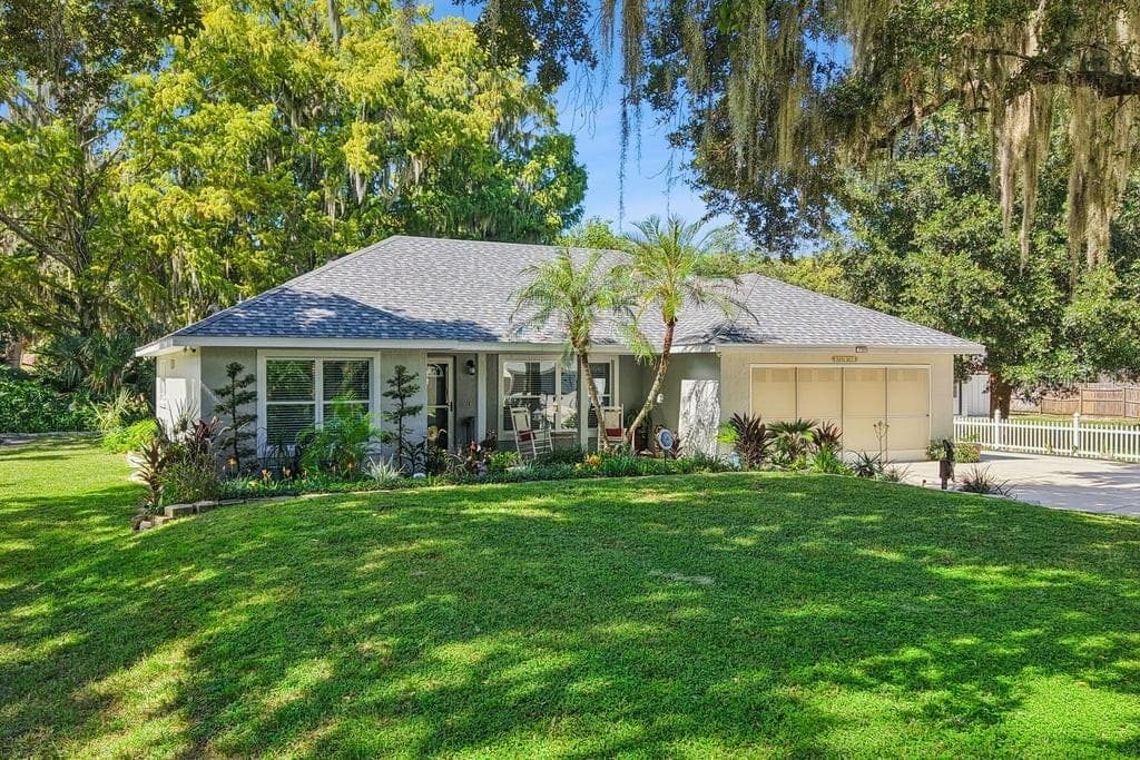 30749 GLENN DRIVE 4