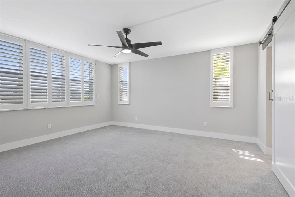 7645 SUN ISLAND DRIVE S 101 photo 23