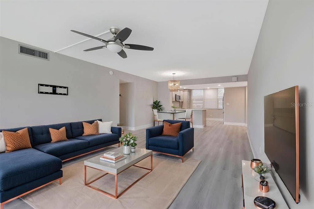 7645 SUN ISLAND DRIVE S 101 photo 11