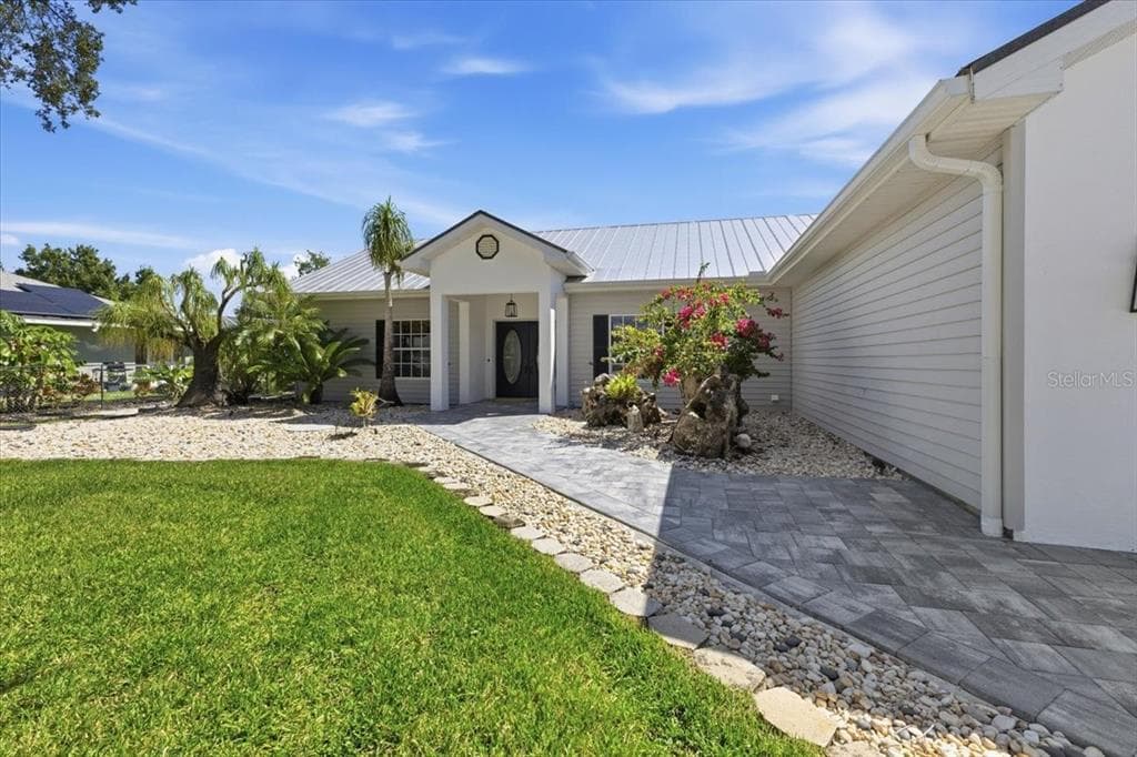 7376 MEMORIAL DRIVE photo 3