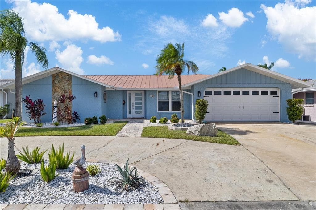 5001 MARLIN DRIVE photo 1