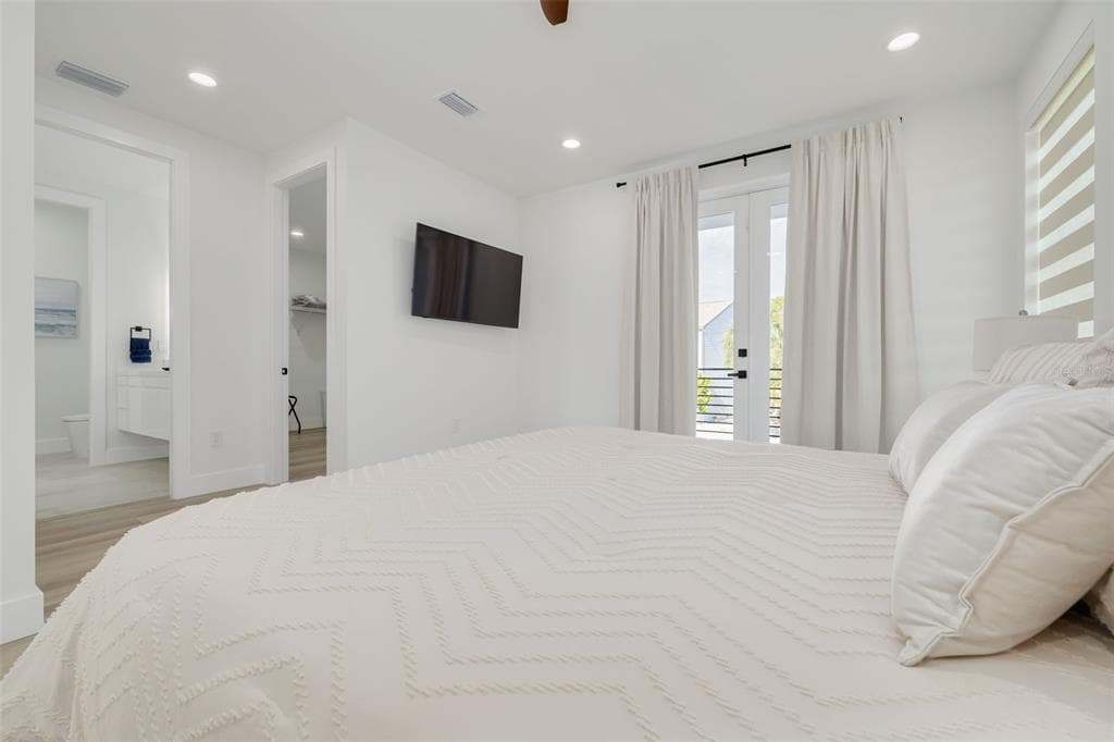 7609 DEEDRA CIRCLE photo 19