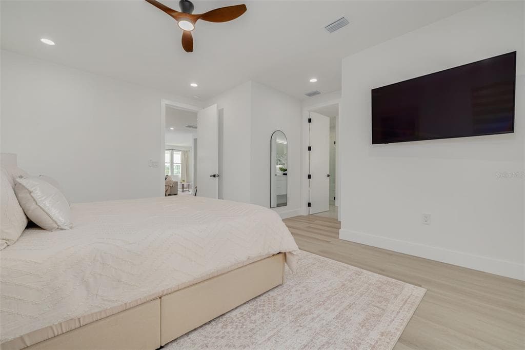 7609 DEEDRA CIRCLE photo 21