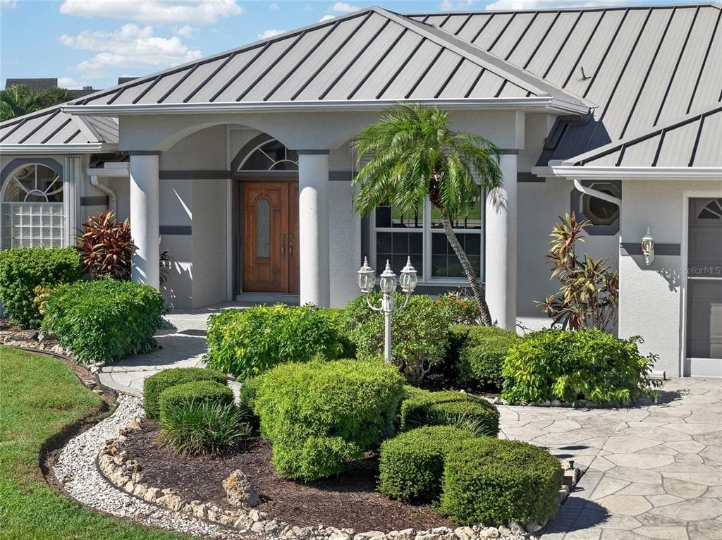 112 GREAT ISAAC COURT 4