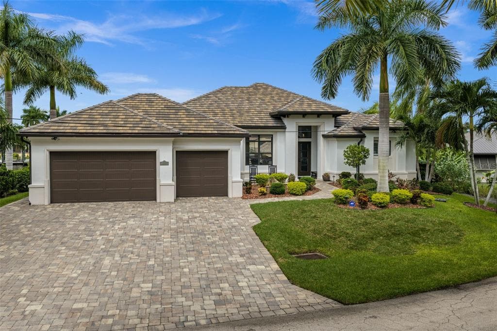 5205 SUNSET COURT photo 1