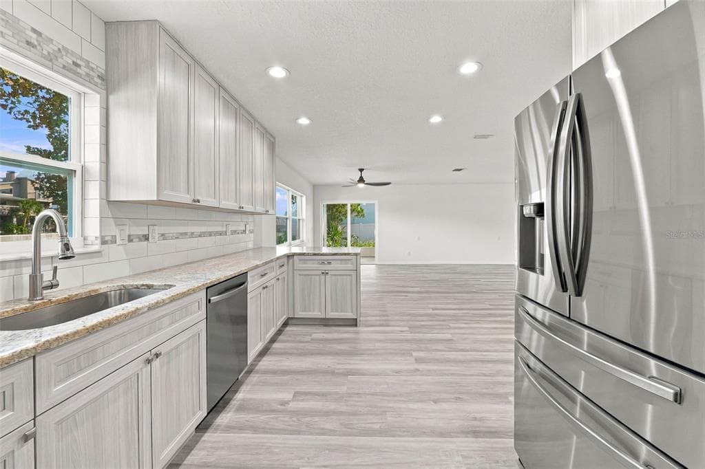 4516 GULFSTREAM DRIVE photo 8