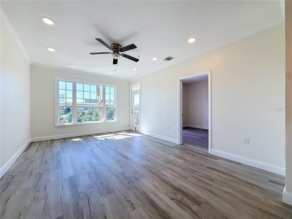 5000 CULBREATH KEY WAY 8-207 photo 17
