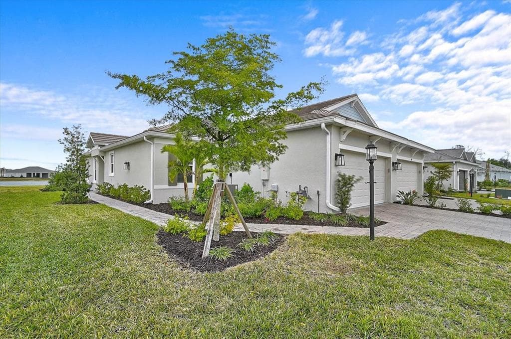 7782 WANING MOON WAY photo 2