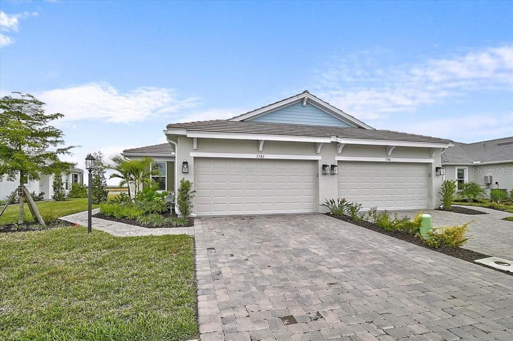 7782 WANING MOON WAY photo 12