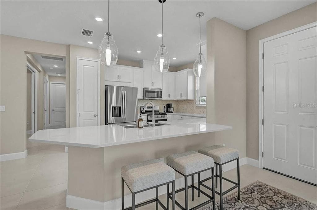 7782 WANING MOON WAY photo 3