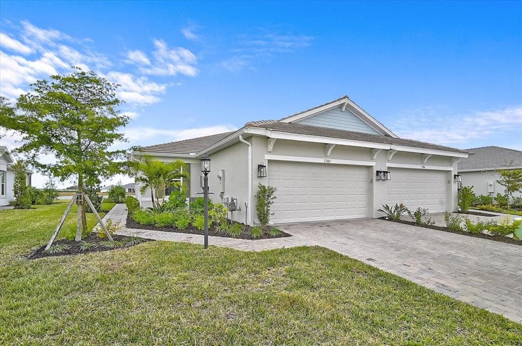 7782 WANING MOON WAY photo 11