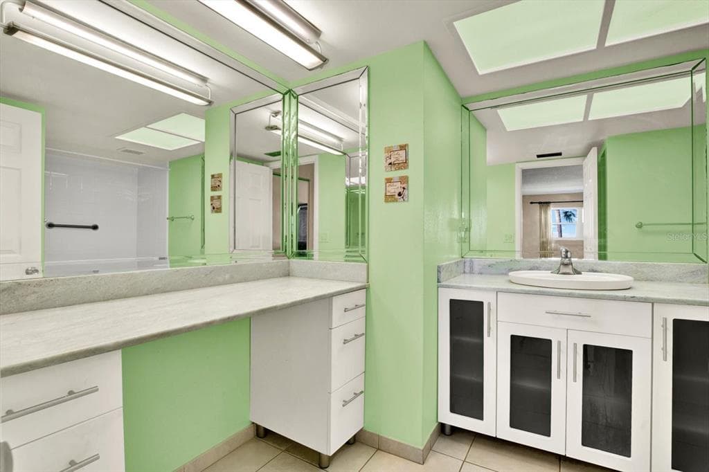 10216 REGAL DRIVE 404 photo 17