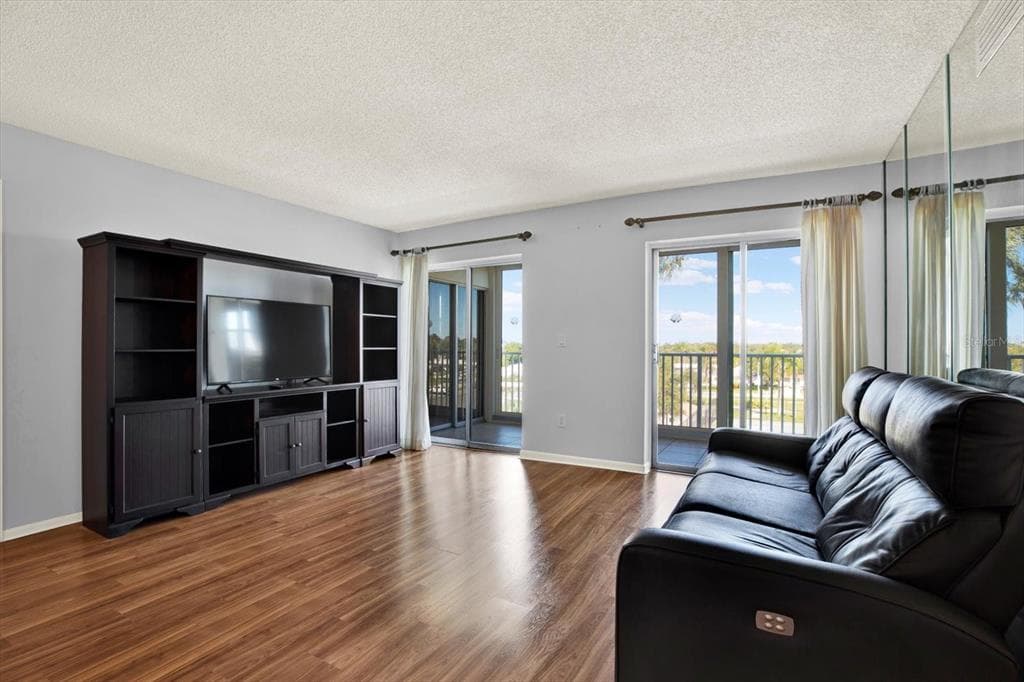 10216 REGAL DRIVE 404 photo 7