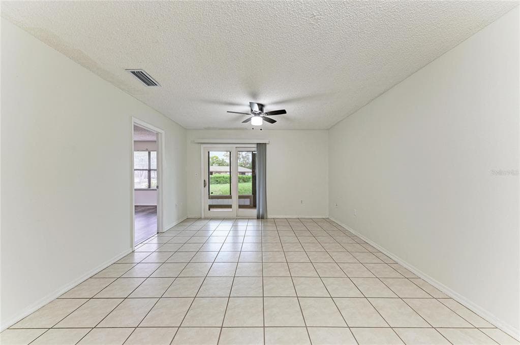 5313 11TH STREET CIRCLE E photo 10