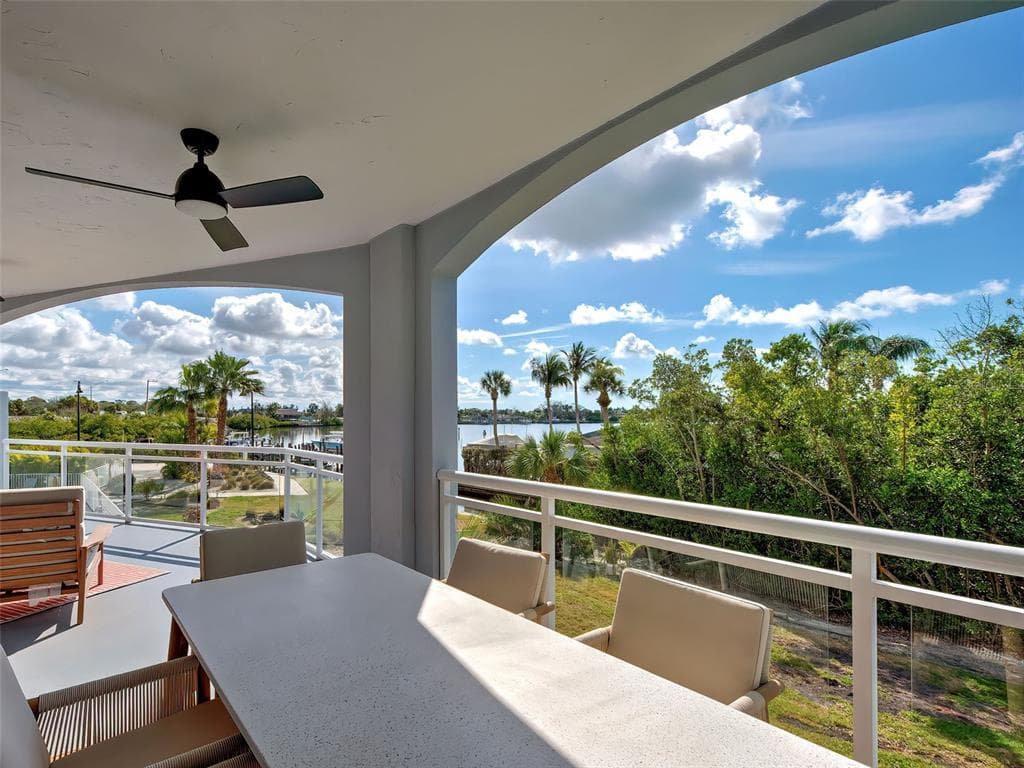 516 TAMIAMI TRAIL S 201 photo 4