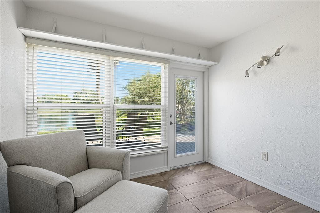 821 DELEON COURT 109 photo 25