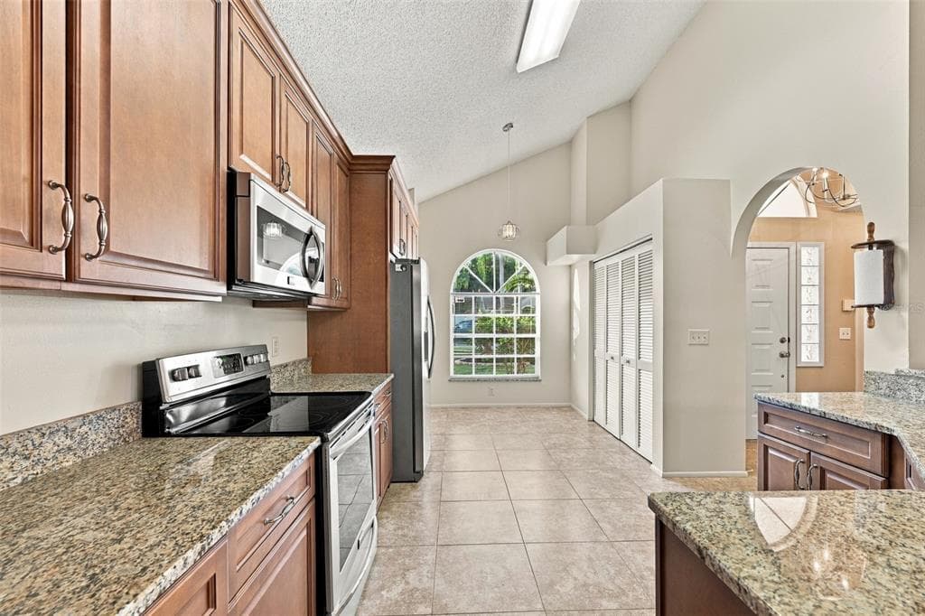 11109 CLAYRIDGE DRIVE photo 10