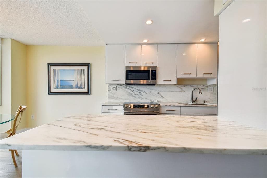644 ISLAND WAY 505 photo 17