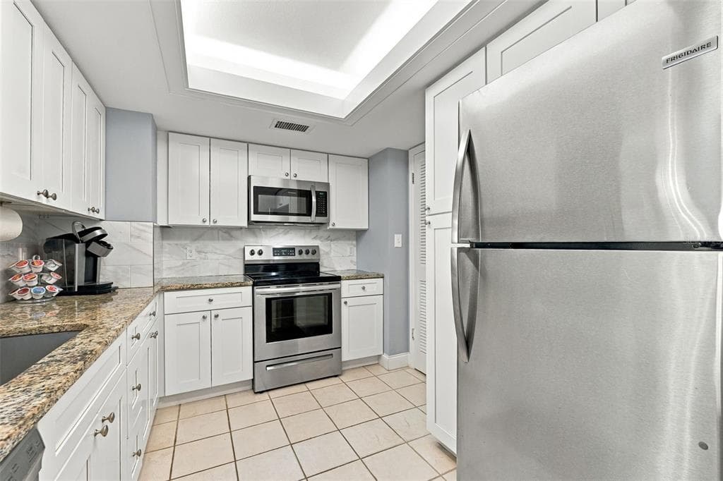 285 107TH AVENUE 407 photo 13